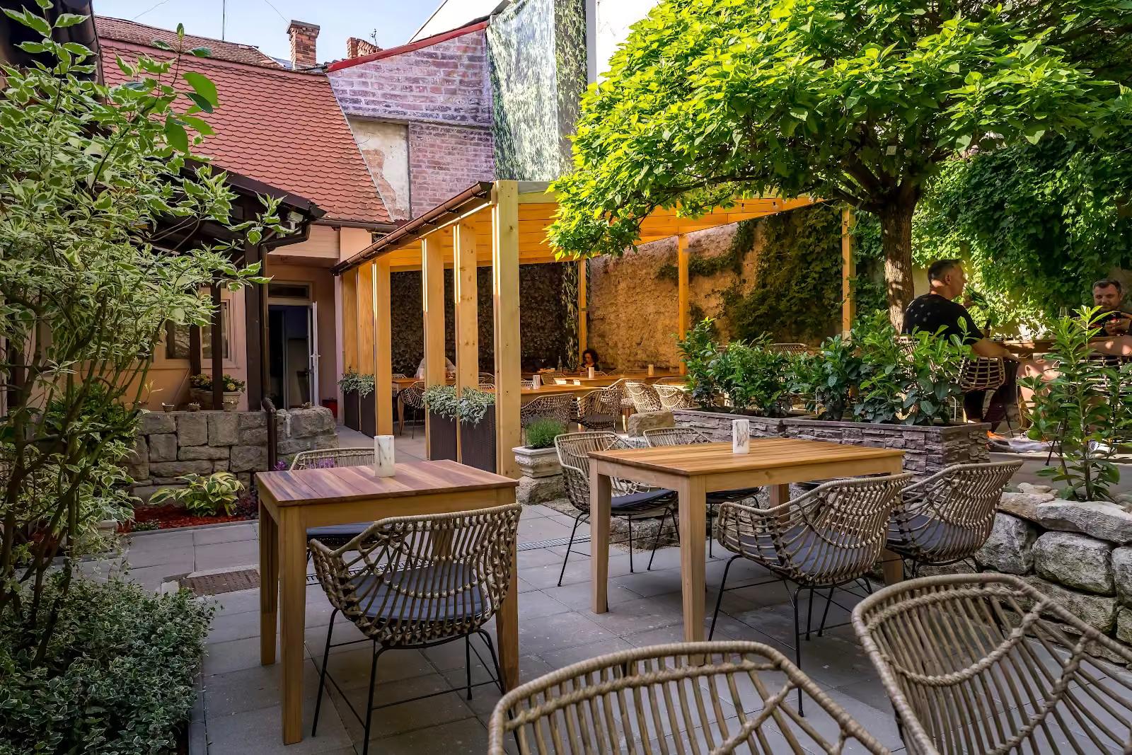 Mare Nera Seafood Restaurant - italian & mediterranean restaurant in 400004 Cluj-Napoca