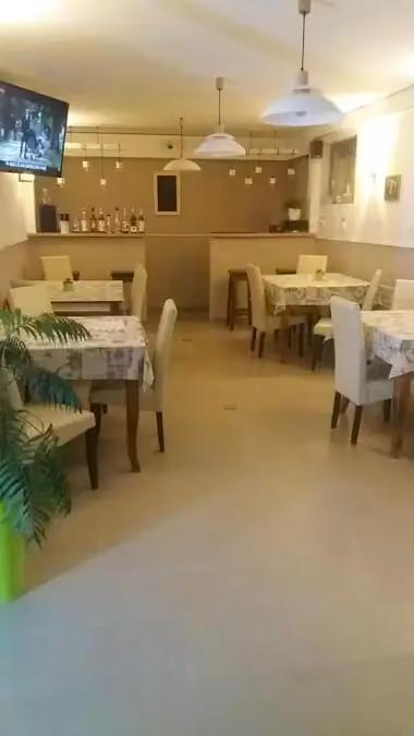 Pizza Cleveanto - italian & romanian restaurant in 407039 Dezmir