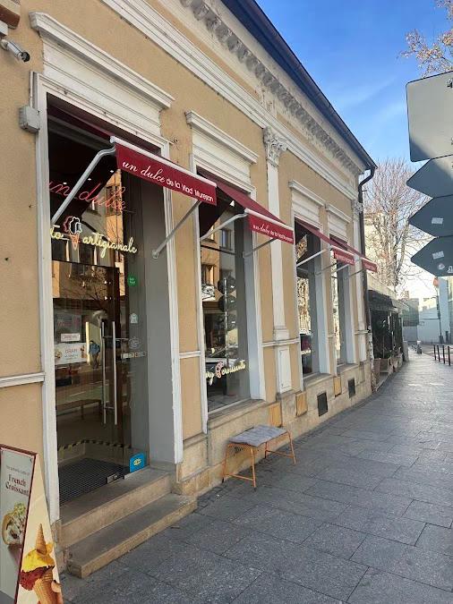 Un dulce Bakery / Gelato & Cake spot - italian & romanian restaurant in 400650 Cluj-Napoca