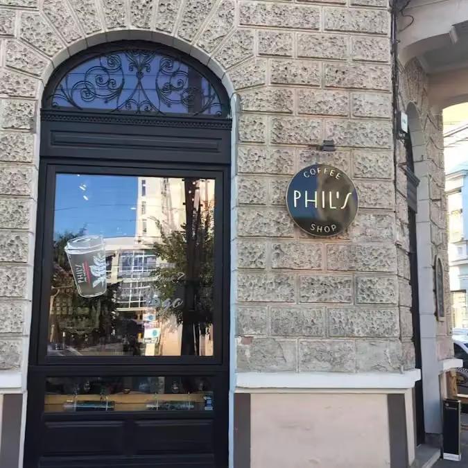 Phil's Coffee Shop - breakfast-brunch & bakery restaurant in 400000 Cluj-Napoca
