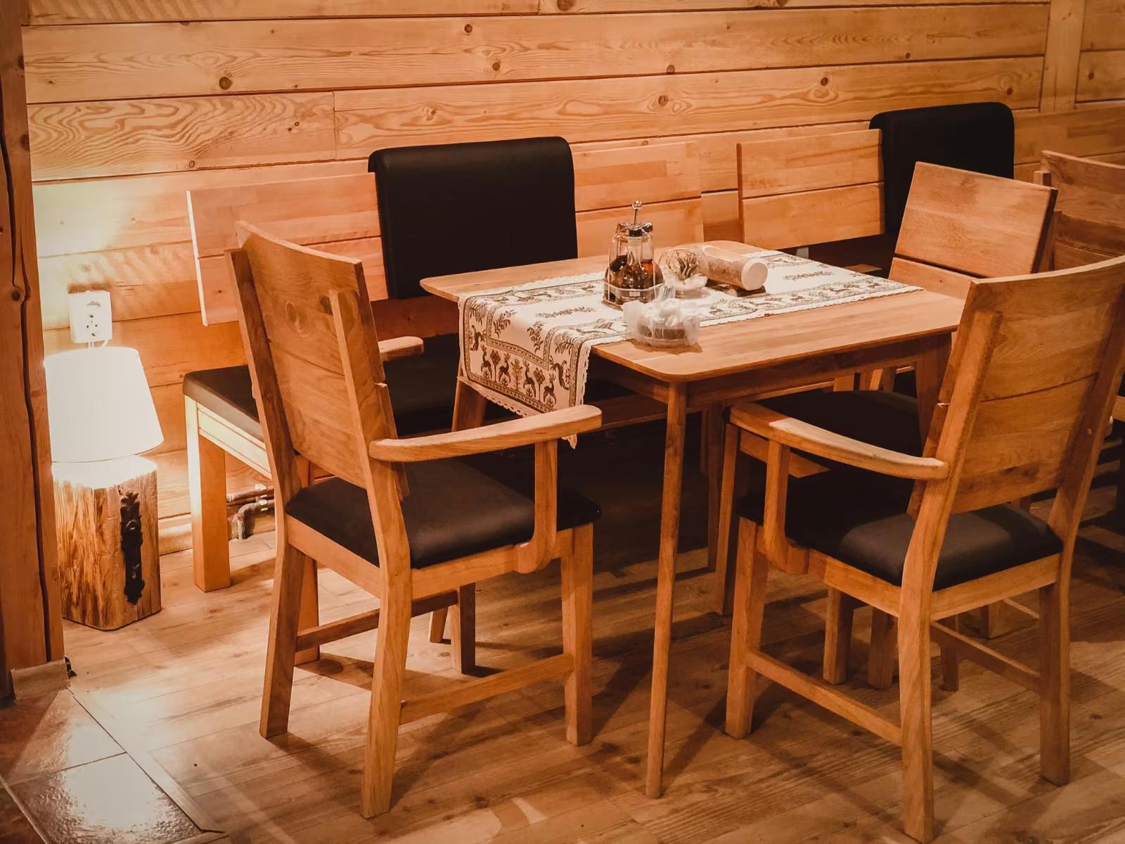 Trovantland - romanian & fusion restaurant in 407272
