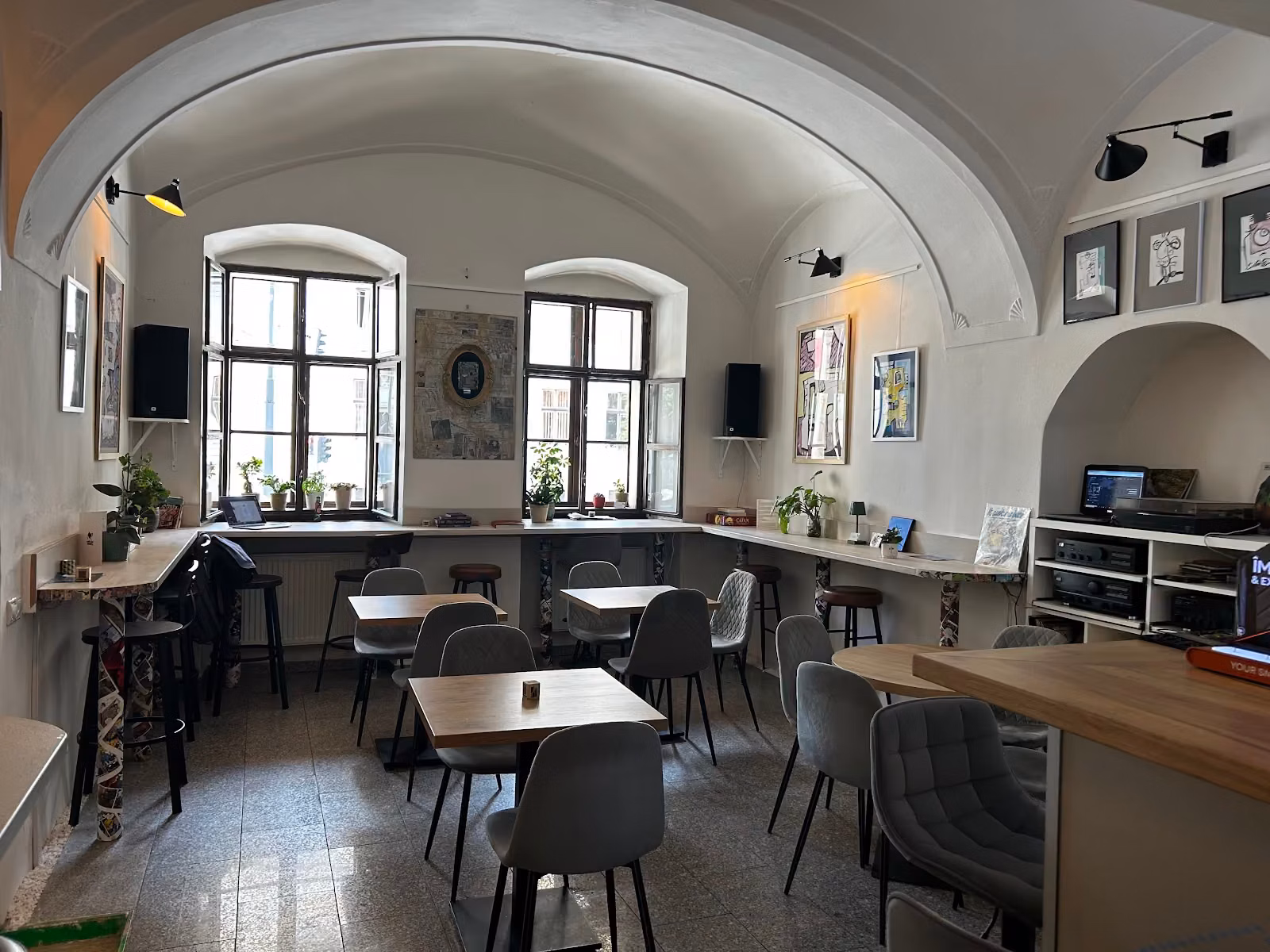 Del Mars - romanian & breakfast-brunch restaurant in 400347 Cluj-Napoca