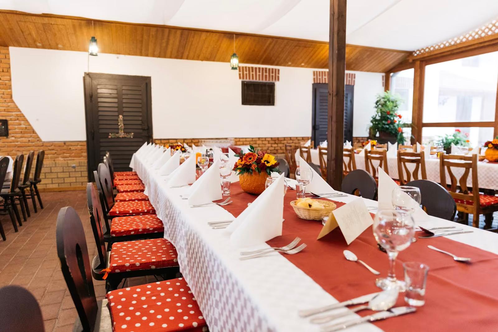 TB Tamas Bistro - eastern-european & romanian restaurant in 407505 Săvădisla