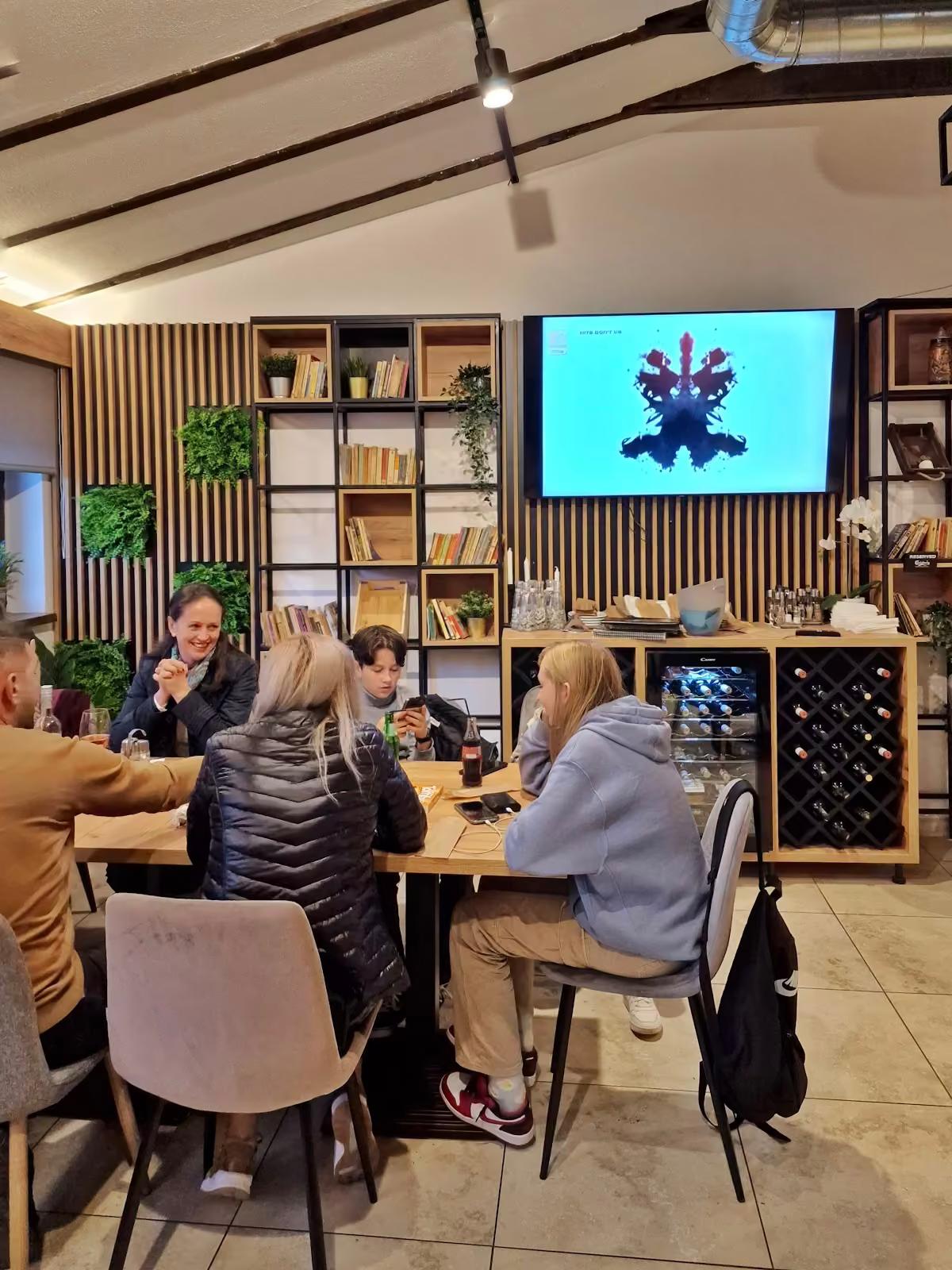 Atelierul de Pizza - italian & romanian restaurant in 407280 Florești