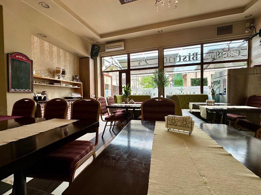 Bistro 25 - romanian & vegetarian restaurant in 400347 Cluj-Napoca