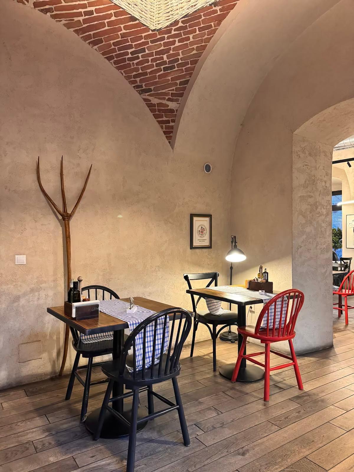 Muura Steak House - steakhouse & bbq restaurant in 400000 Cluj-Napoca