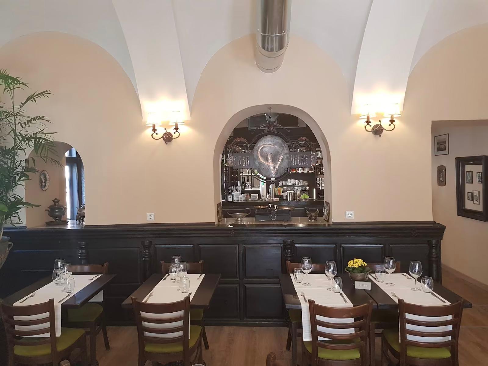 Casa Veche - eastern-european & romanian restaurant in 400111 Cluj-Napoca