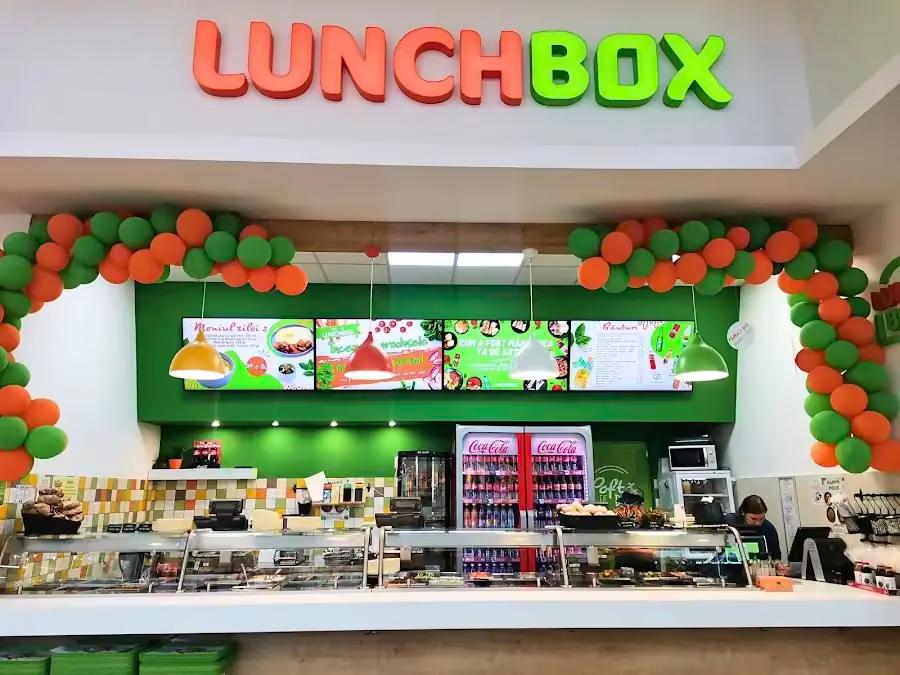 Lunchbox VIVO! - italian & romanian restaurant in 407280 Florești