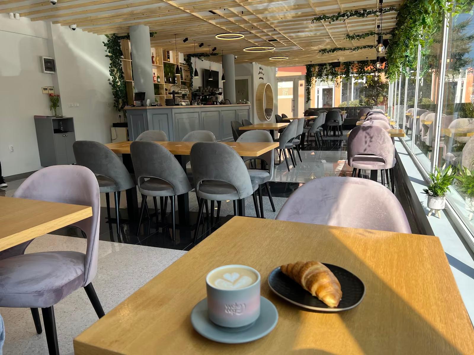 Wake Cup Coffee & Bistro - pizza & vegetarian restaurant in 400293 Cluj-Napoca